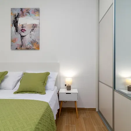 Antica No.3 Apartment *